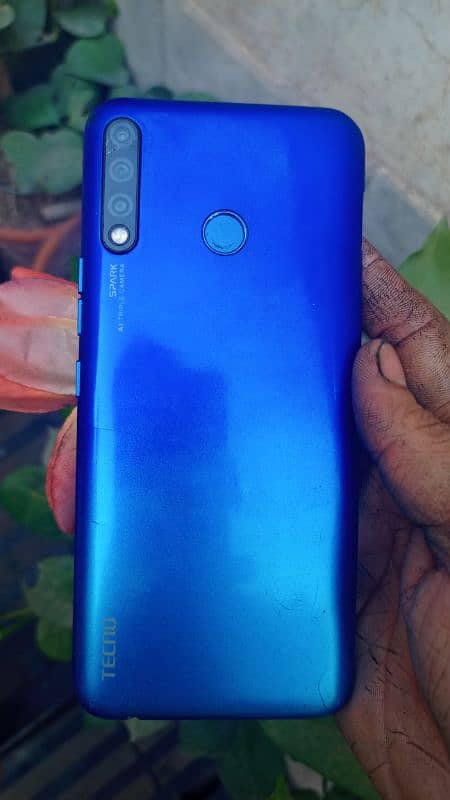 tecno spark 4 ram3gb  rom32gb 7
