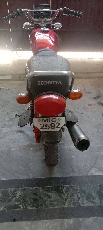Honda 125 2006 model punjad numbr rabta number 03175465172 9