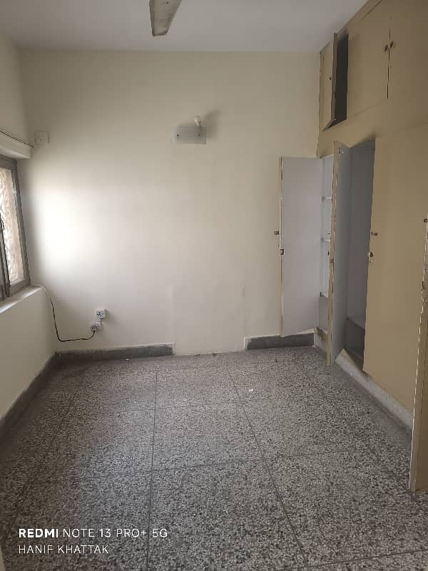 5 beds & 5 baths full house available for rent in G10 1