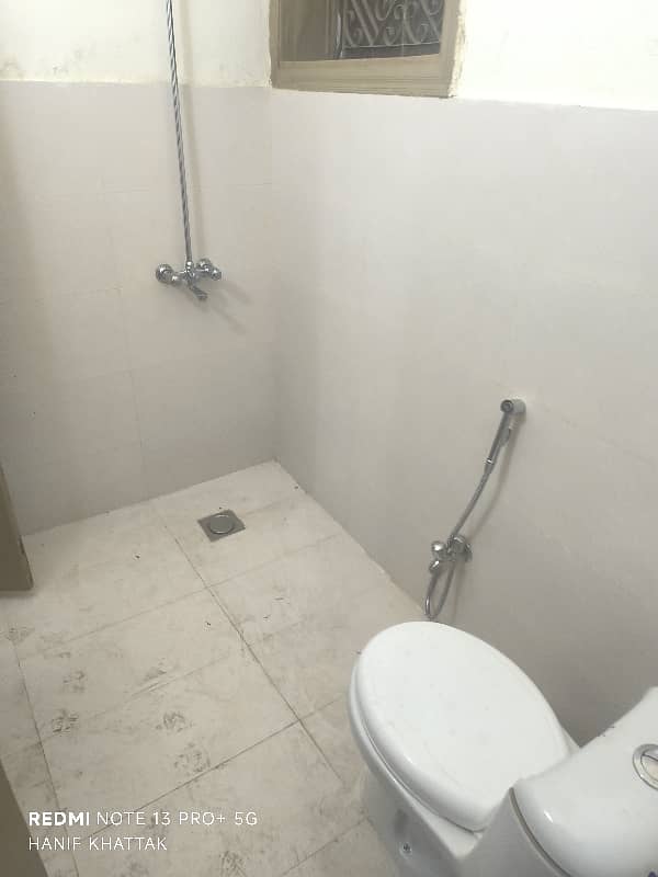 5 beds & 5 baths full house available for rent in G10 3