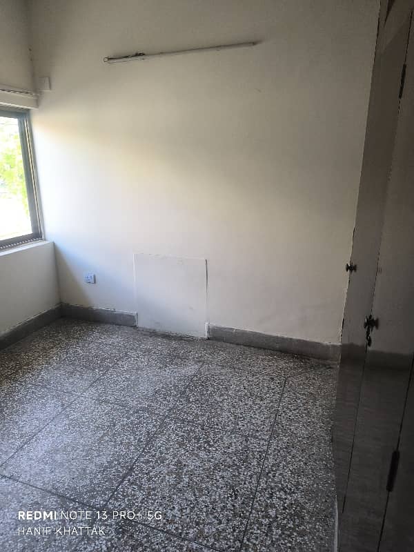 5 beds & 5 baths full house available for rent in G10 6