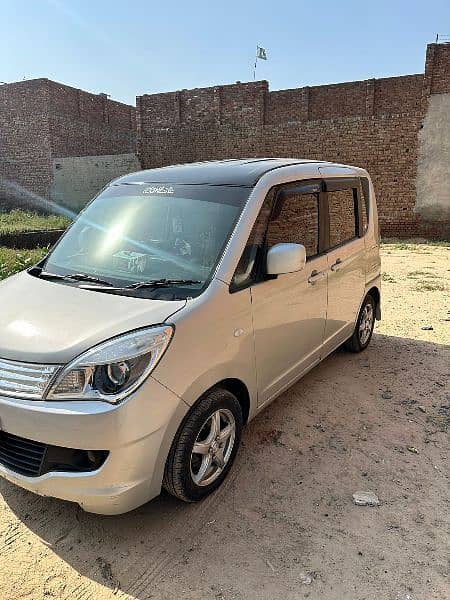 Suzuki Solio 2018 3