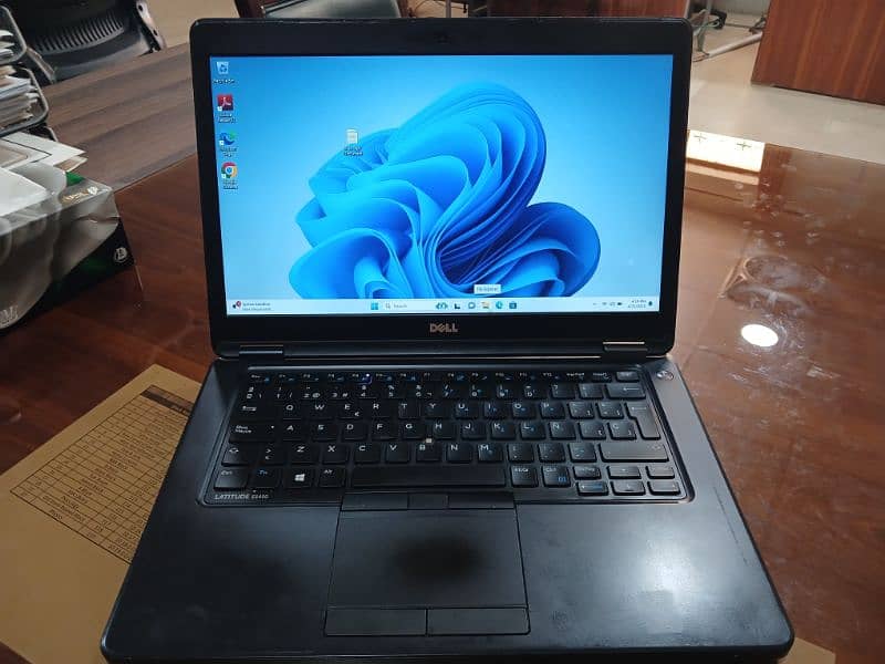 Dell Lattitude E5450 Corei5 5th Gen 1