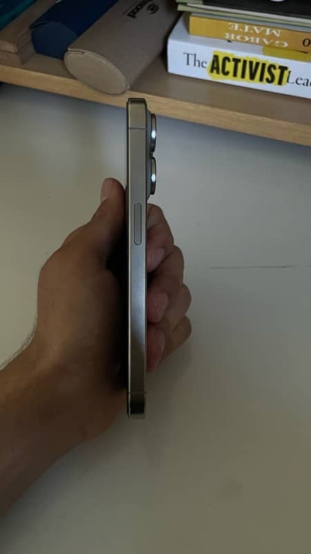 perfect condition iphone 15 pro dual sim. non pta 3