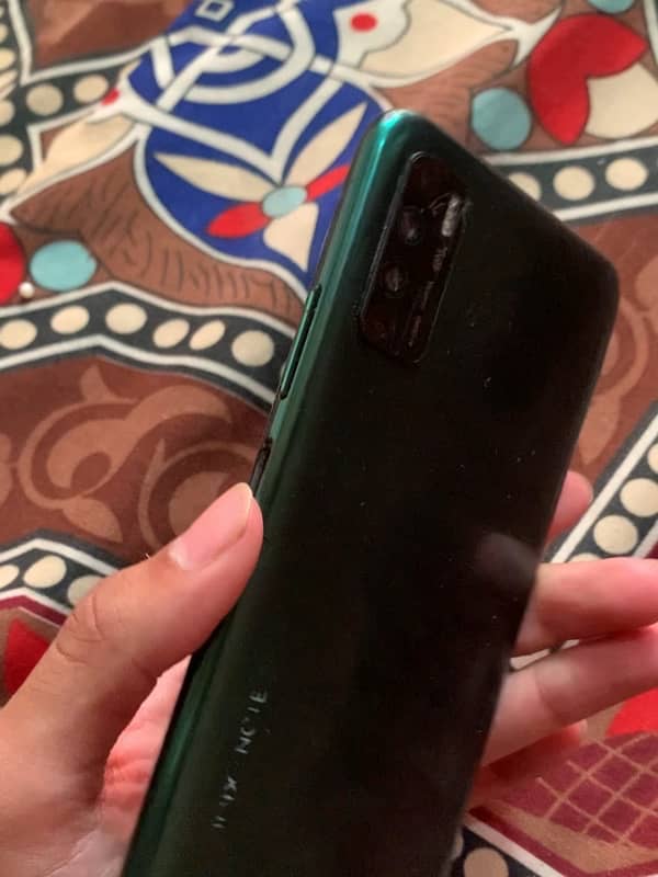 not 7 lite 4/128gb 3