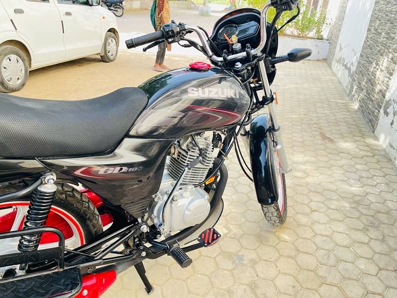 Suzuki GD 110S just like new 3