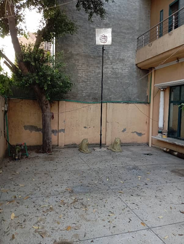 beautiful house khula aur khshada for rent 0