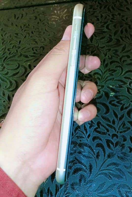 I Wana sale my phone 1