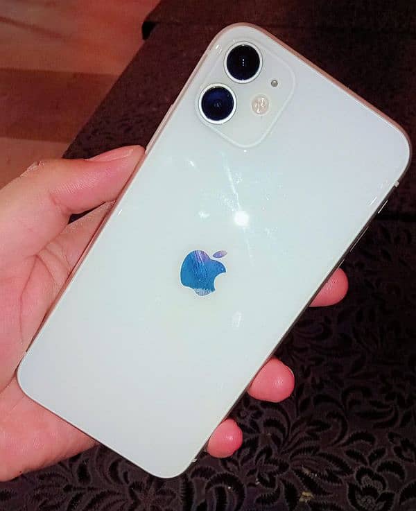 I Wana sale my phone 8