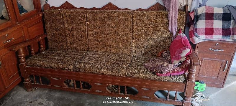 5 sitters sofa 1