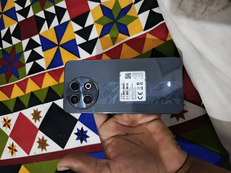 tecno spark 30 pro plus 4