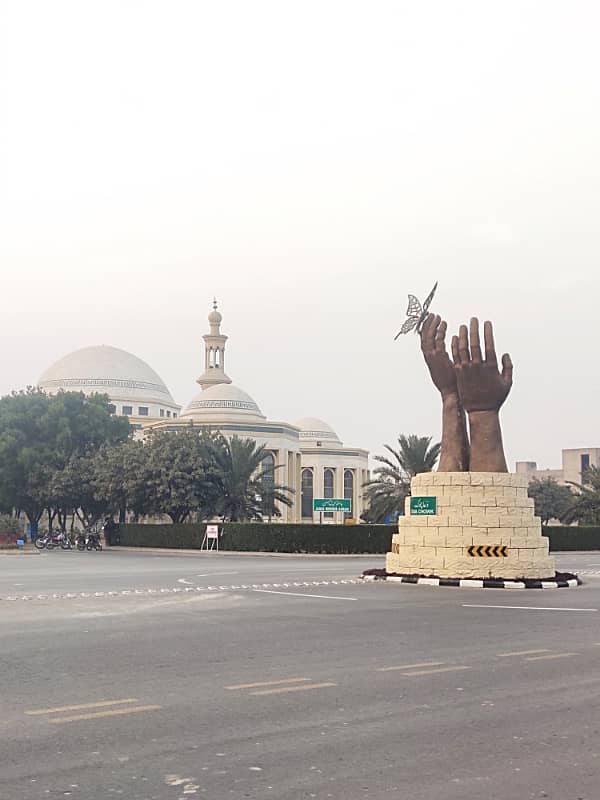 Facing Park Plot For Sale In Bahria Orchard Phase 2 Lahore 15