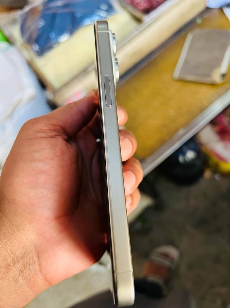 iPhone 15 Pro Max 256GB Dual SIM – Full Box– Non--PTA Natural Titanium 3
