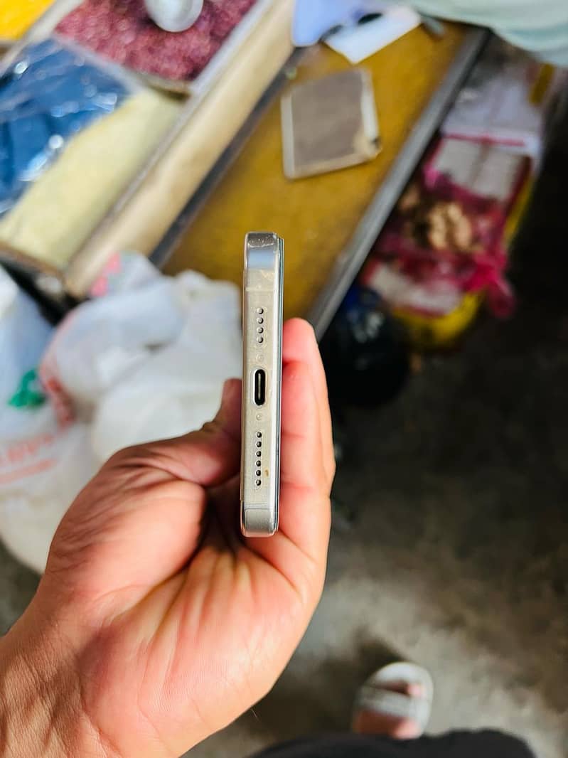 iPhone 15 Pro Max 256GB Dual SIM – Full Box– Non--PTA Natural Titanium 4