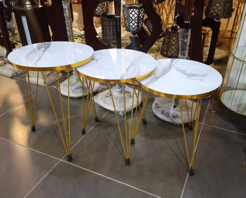 TABLE / NESTING COFFE TABLE /3 PIECE TABLE SET / MODREN COFFE TABLE 16
