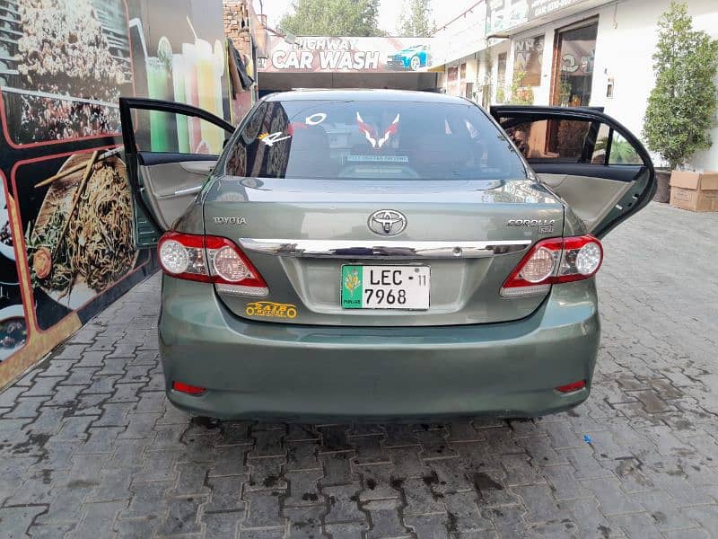 Toyota Corolla GLI 2011 6