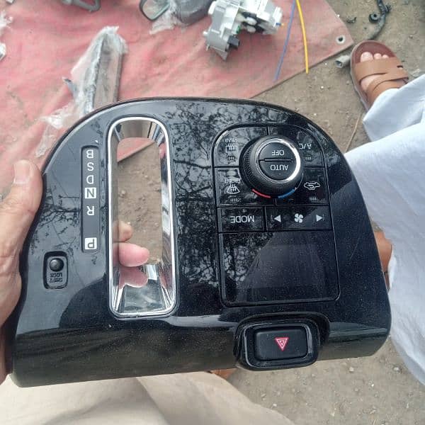 deal in all kinds of car spare parts available 7