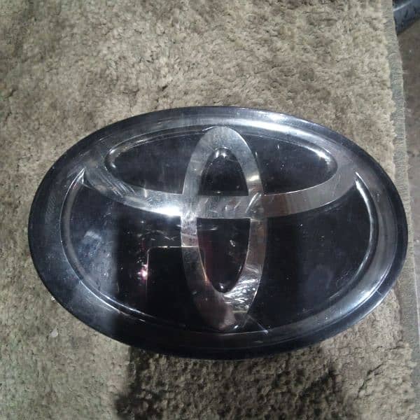 deal in all kinds of car spare parts available 8