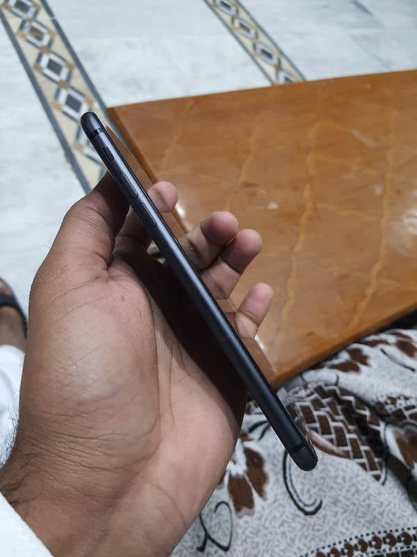 Iphone 8 plus 64gb 92% battery Non pta 10/10 (call me) 1
