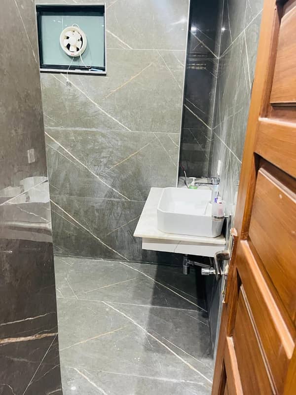 1 BEDROOM FURNISHED APARTMENT IS AVAILABLE FOR RENT IN BAHRIA TOWN SECTOR E LAHORE 3