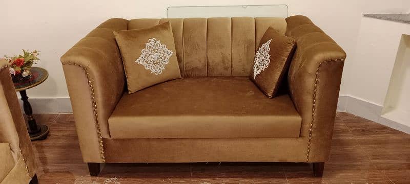 6 seater sofa set brown color Good condition 2