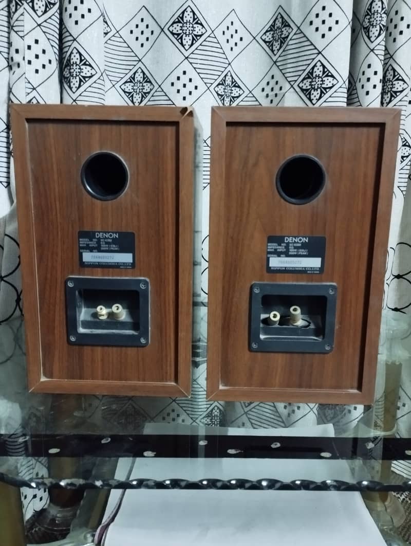 DENON SC-E202 (Studio Passive Monitors) 1