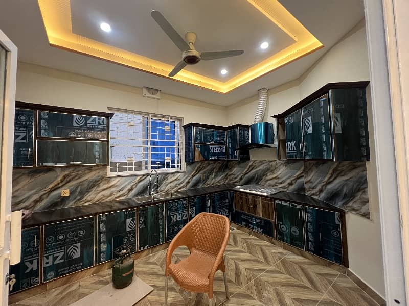 12 Marla Brand New House For Sale At Hot Block G1 Near Doctors Hospital 7