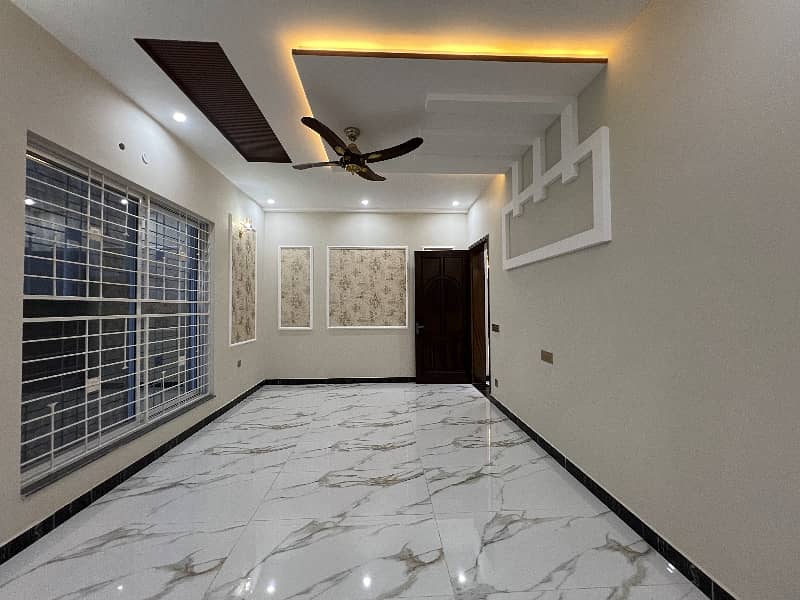 12 Marla Brand New House For Sale At Hot Block G1 Near Doctors Hospital 12