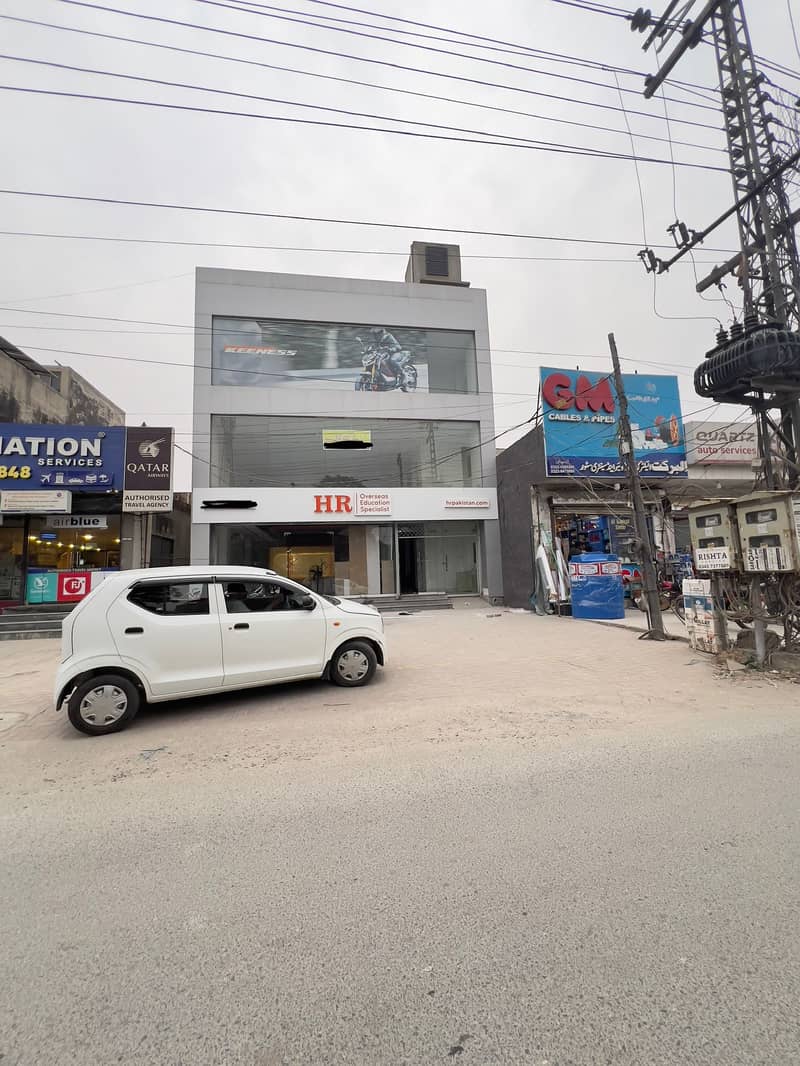 10 Marla Commercial Floors For Rent Prime Location In Johar Town! 7