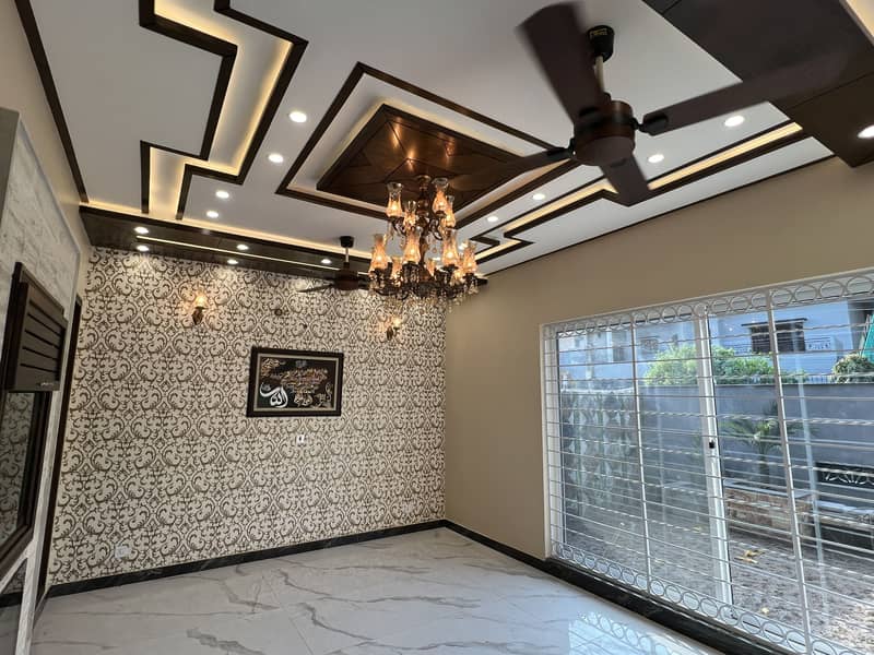 1 Kanal Brand New Luxury House For Sale In Wapda Town Phase 1, Lahore 4