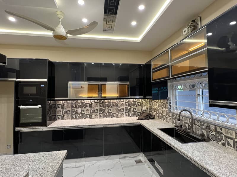 1 Kanal Brand New Luxury House For Sale In Wapda Town Phase 1, Lahore 9