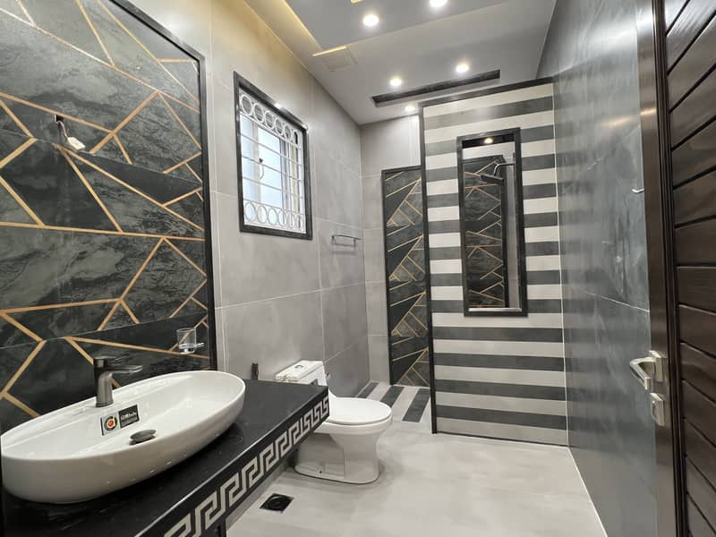 1 Kanal Brand New Luxury House For Sale In Wapda Town Phase 1, Lahore 15