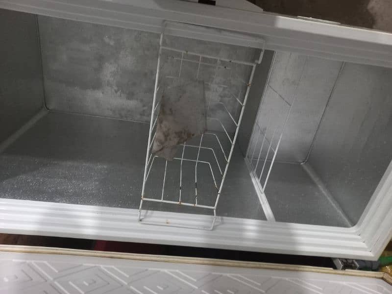wave freezer 315 model new condition 1