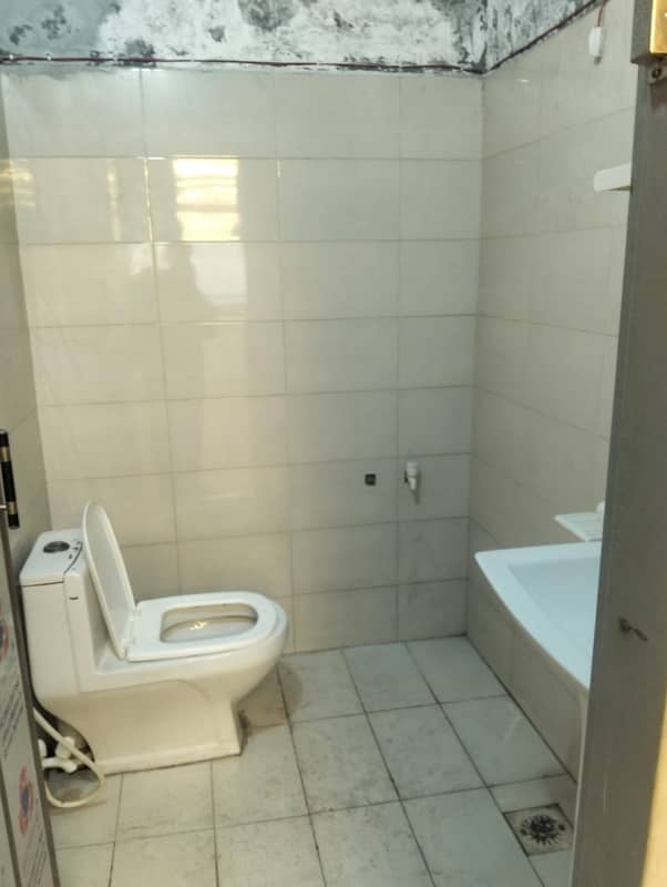 Ready To Use Office Available For Rent 3