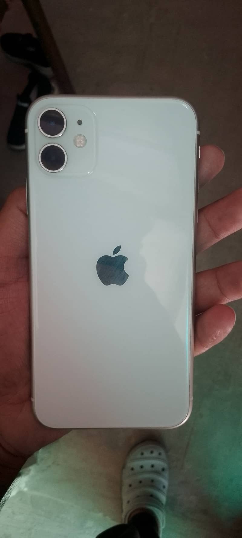 iPhone 11 white 64GB non pta no open no repair water pack 5