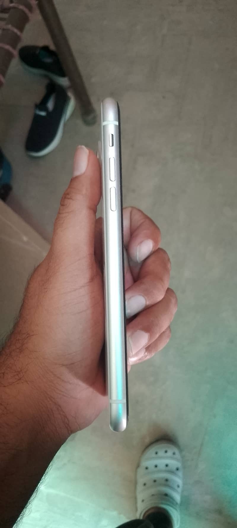 iPhone 11 white 64GB non pta no open no repair water pack 6