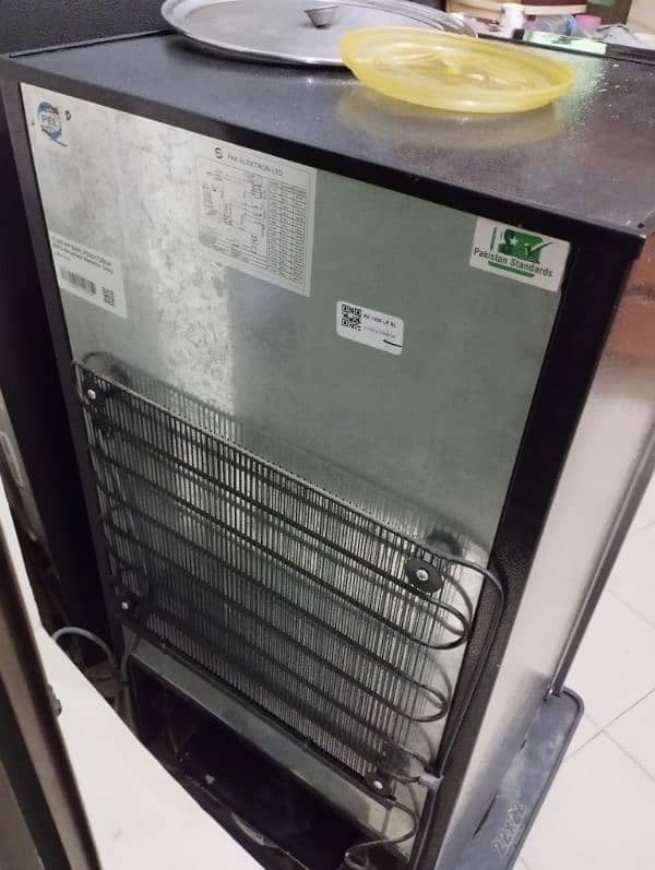 PEL Life Pro Refrigerator 1