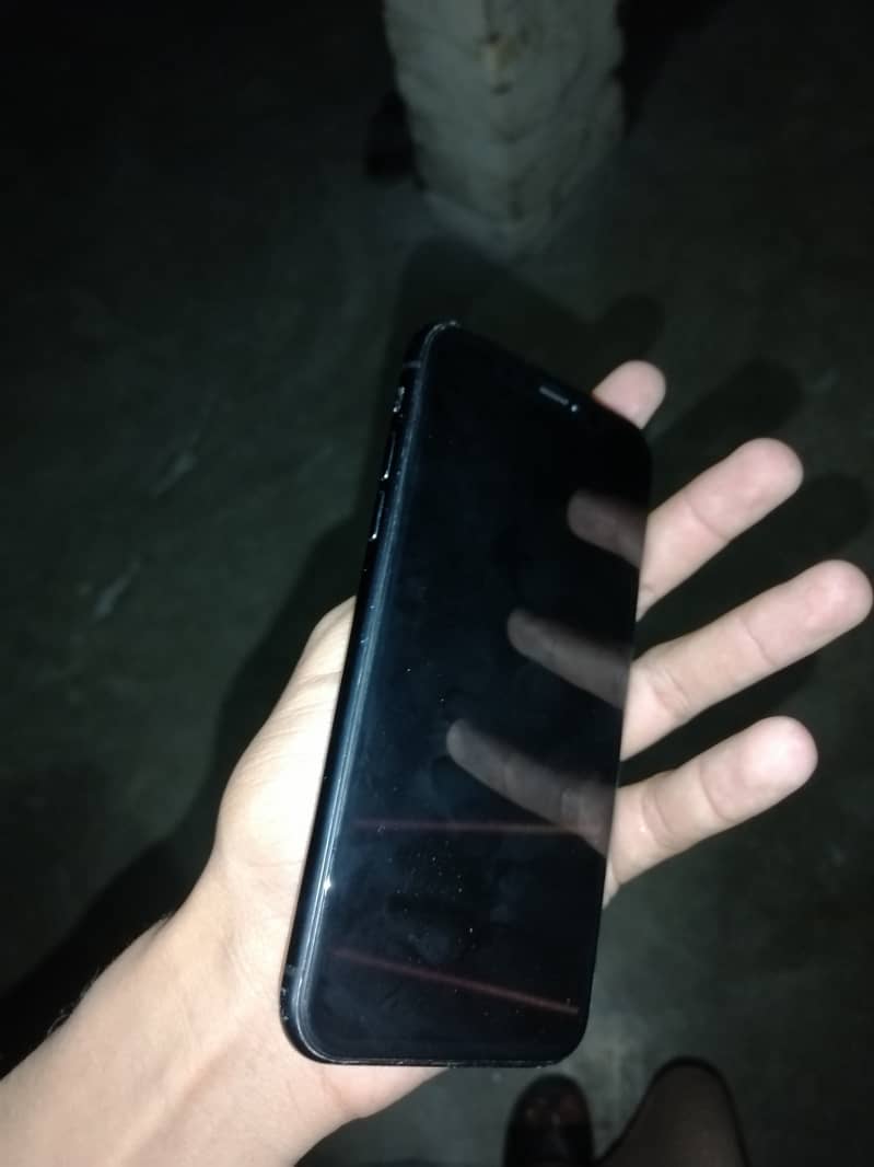 Apple iPhone XR 3