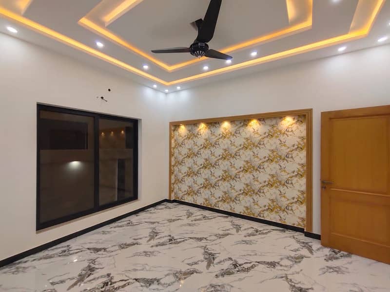 10 Marla Solar House For Rent Like Brand New 8