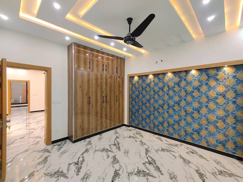 10 Marla Solar House For Rent Like Brand New 11