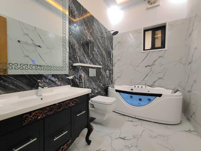 10 Marla Solar House For Rent Like Brand New 16