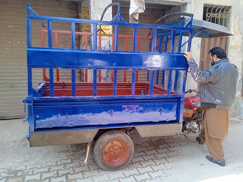 united 100 CC loading riksaw 0
