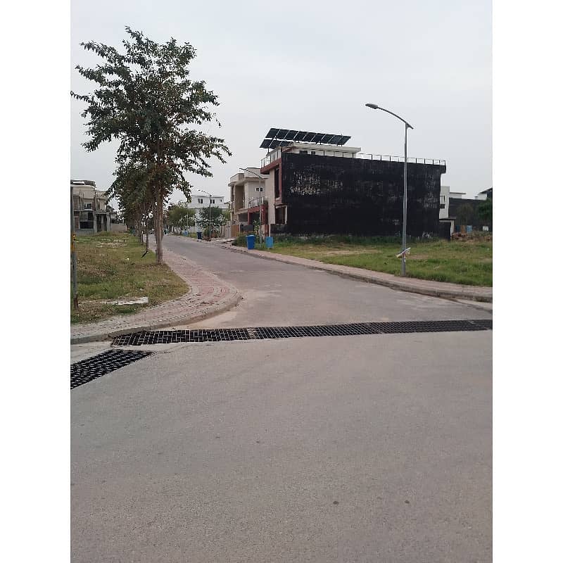 10 Marla Residential Plot Available. For Sale In Top City 1 Block F Islamabad. 30