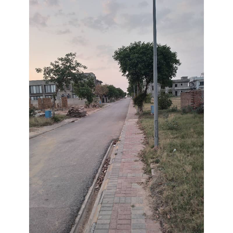 10 Marla Residential Plot Available. For Sale In Top City 1 Block F Islamabad. 34