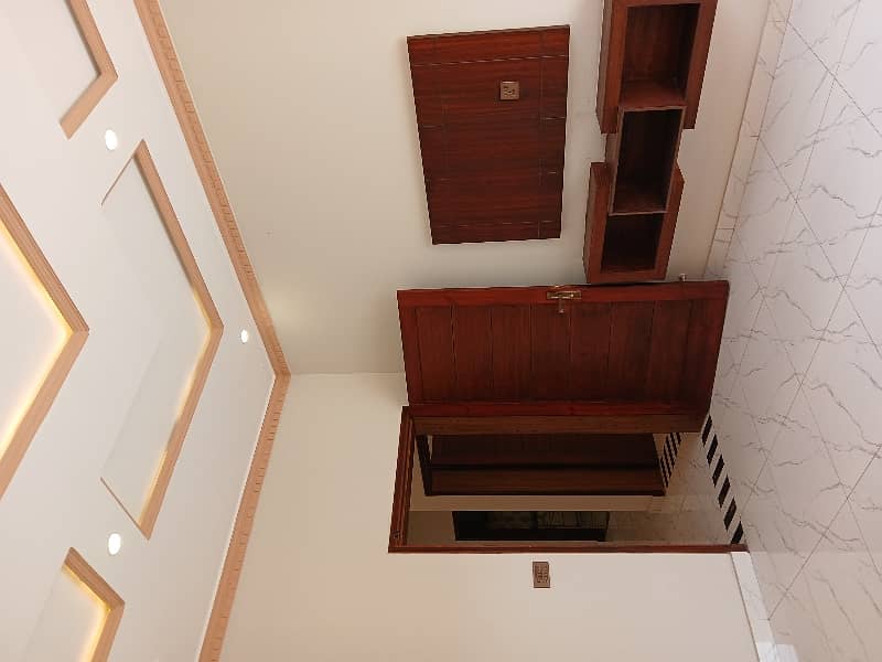 10 Marla brand new house ideal location near to canal road 41