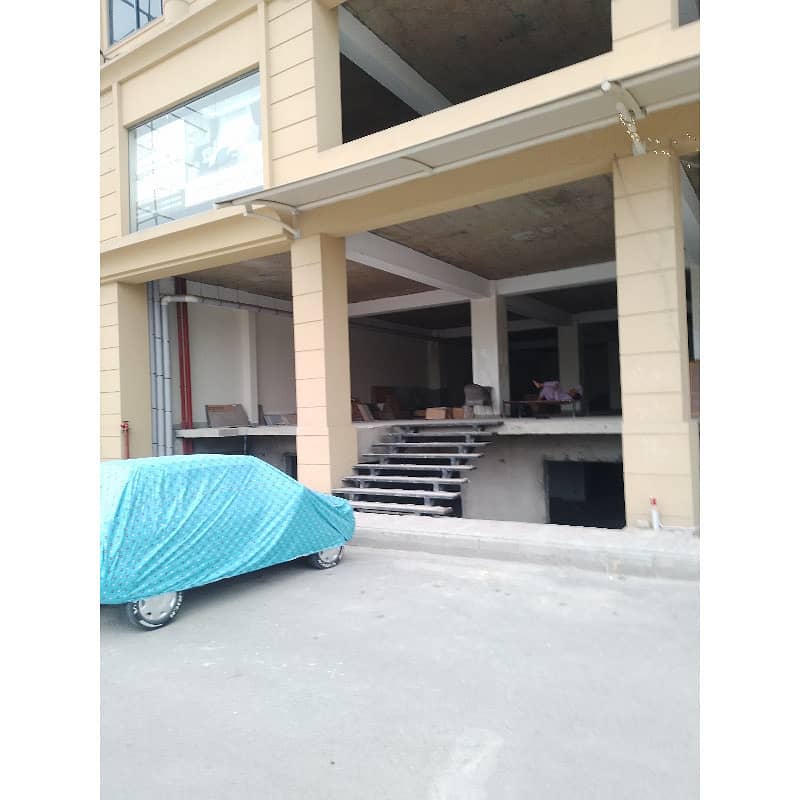 10 Marla Corner Residential Plot Available. For Sale in Top City 1 Block D Islamabad. Hafeez Jalandari Road. 33