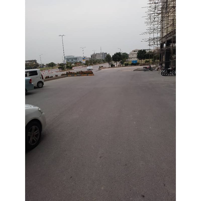 10 Marla Corner Residential Plot Available. For Sale in Top City 1 Block D Islamabad. Hafeez Jalandari Road. 34