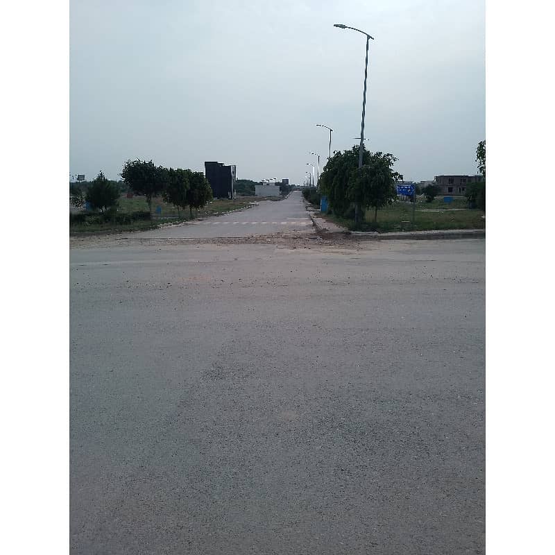 10 Marla Corner Residential Plot Available. For Sale in Top City 1 Block D Islamabad. Hafeez Jalandari Road. 44