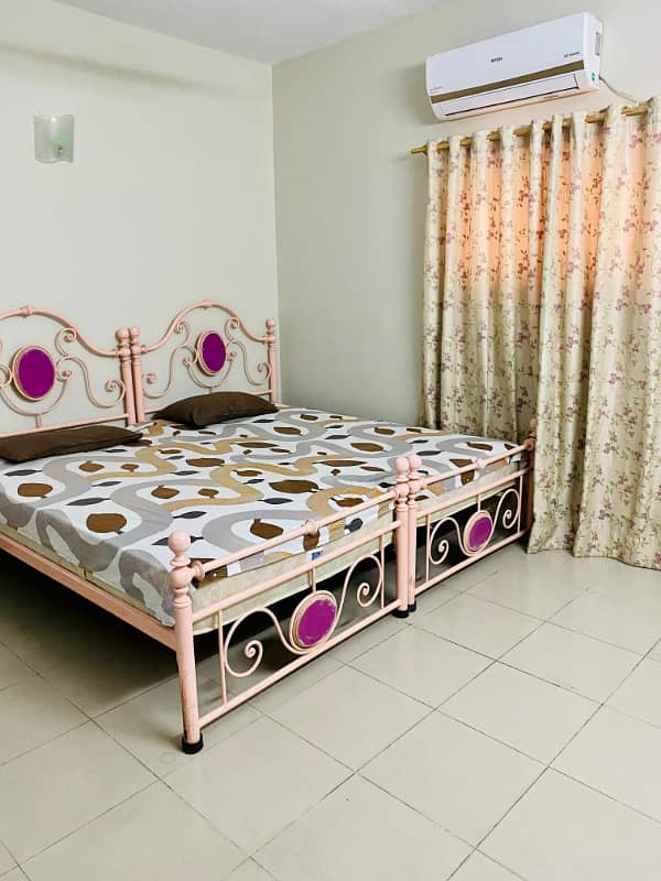 3 Bed DD Flat For Sale Hina Garden, Gulishtan e Jauhar Block 19 Near Near Saima Mall 4