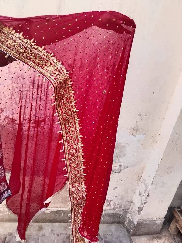 Lehnga used kam dabky ka kam hai price 15000 4